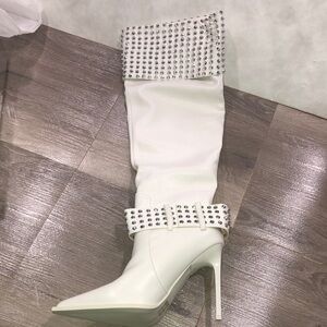 Azalea Wang White Stiletto Heeled Boots with Rhinestone Embellishment buckle New